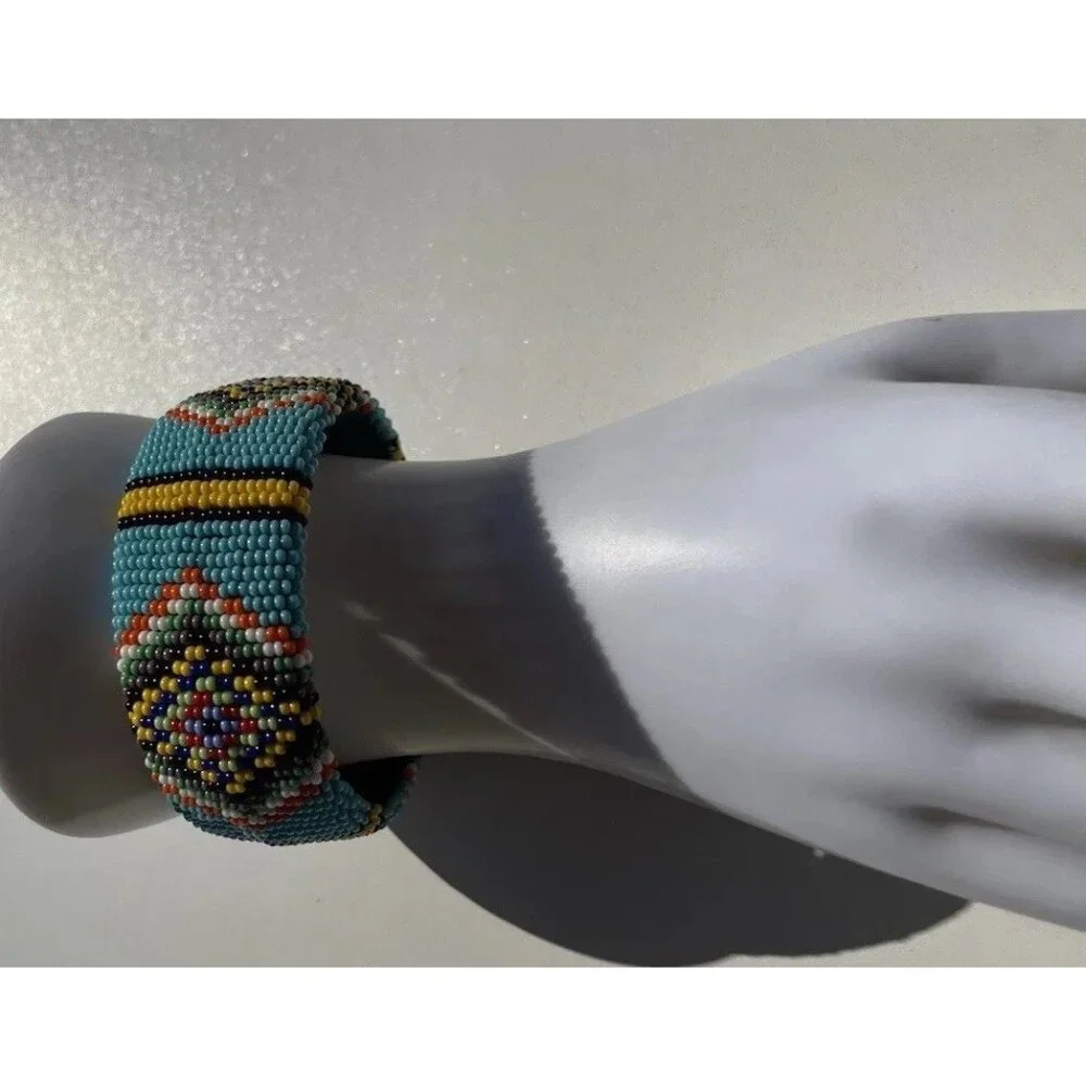 Vintage Handmade Navajo Indian Beaded Bracelet White Blue Red Yellow Sz 7.5”